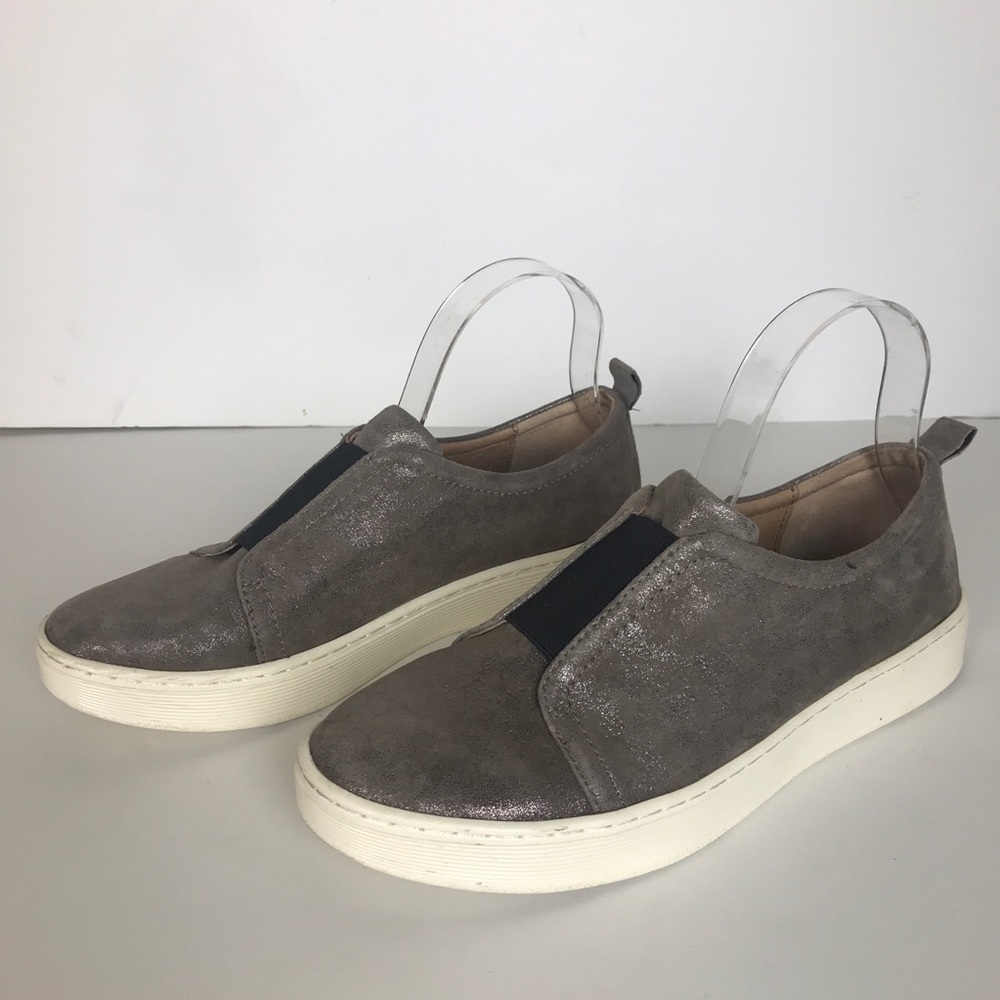 Sofft Saffia Slip on Sneakers in Metallic Smoke 9